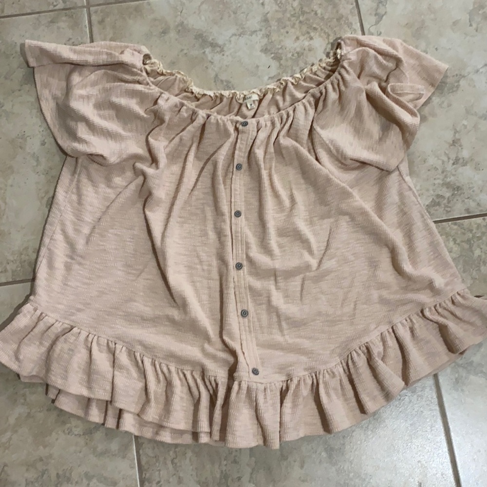 Women’s Easel off the shoulder shirt